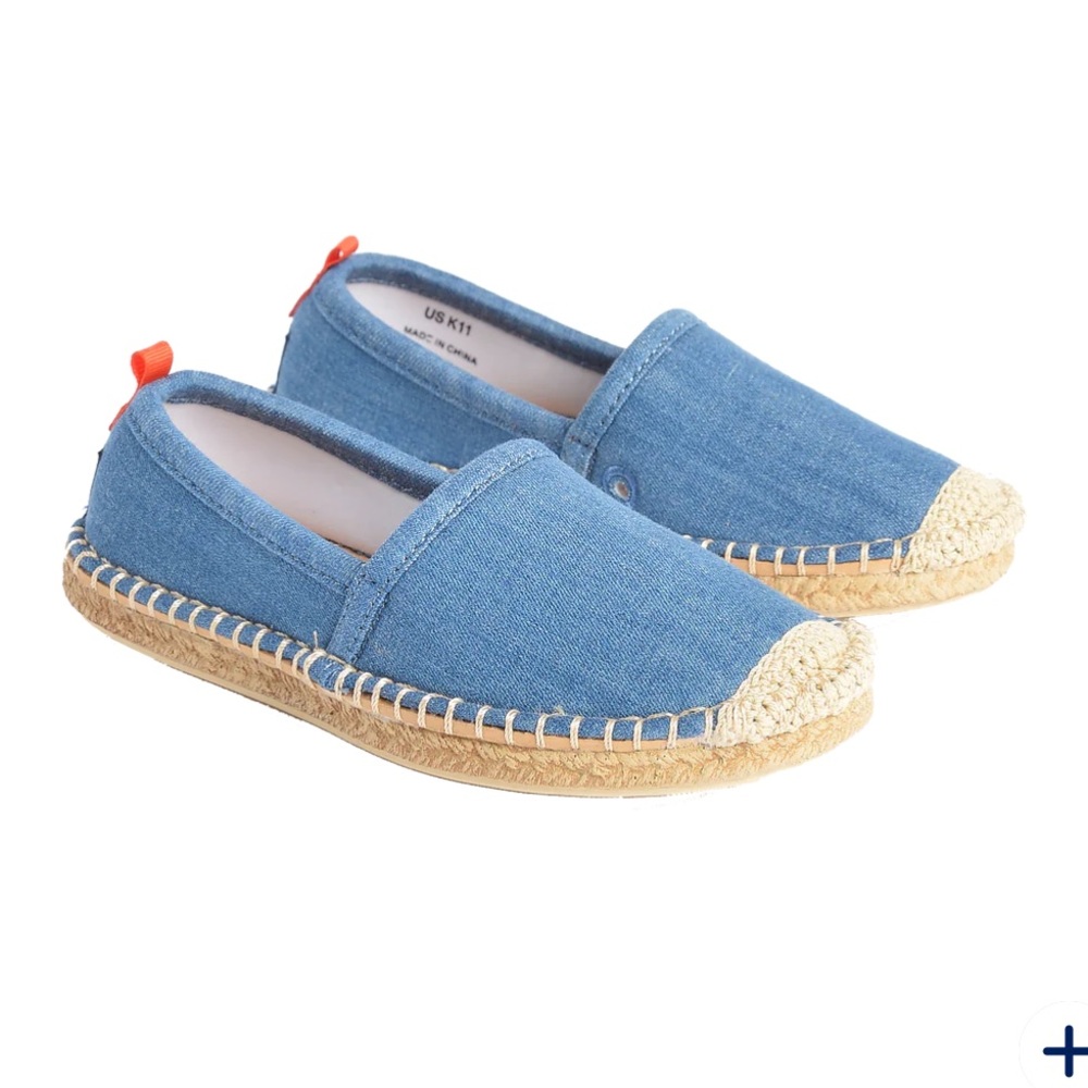 BNWT Kids Beach Shoes